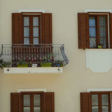 Alloggio Atrio Basilica San Gavino Apartment *